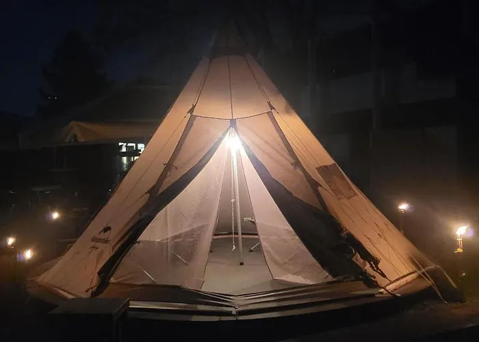 Swiss Army Camping Night / Militaerbunker