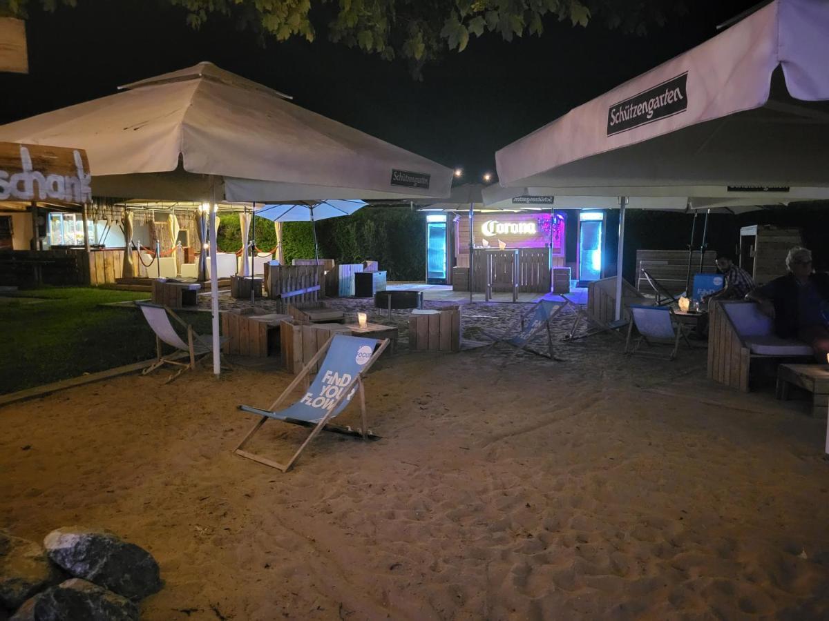 Swiss Army Night / Militaerbunker Kapselhotel *